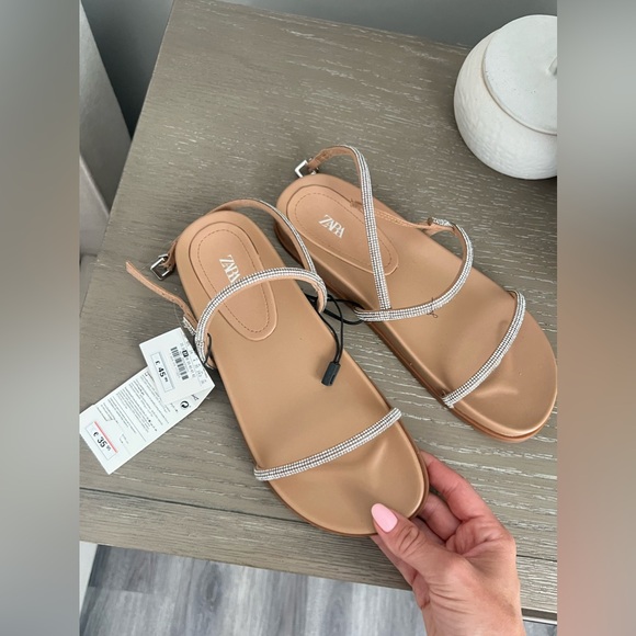 New Zara RHINESTONE FLAT SANDALS size 6.5 - Picture 6 of 7